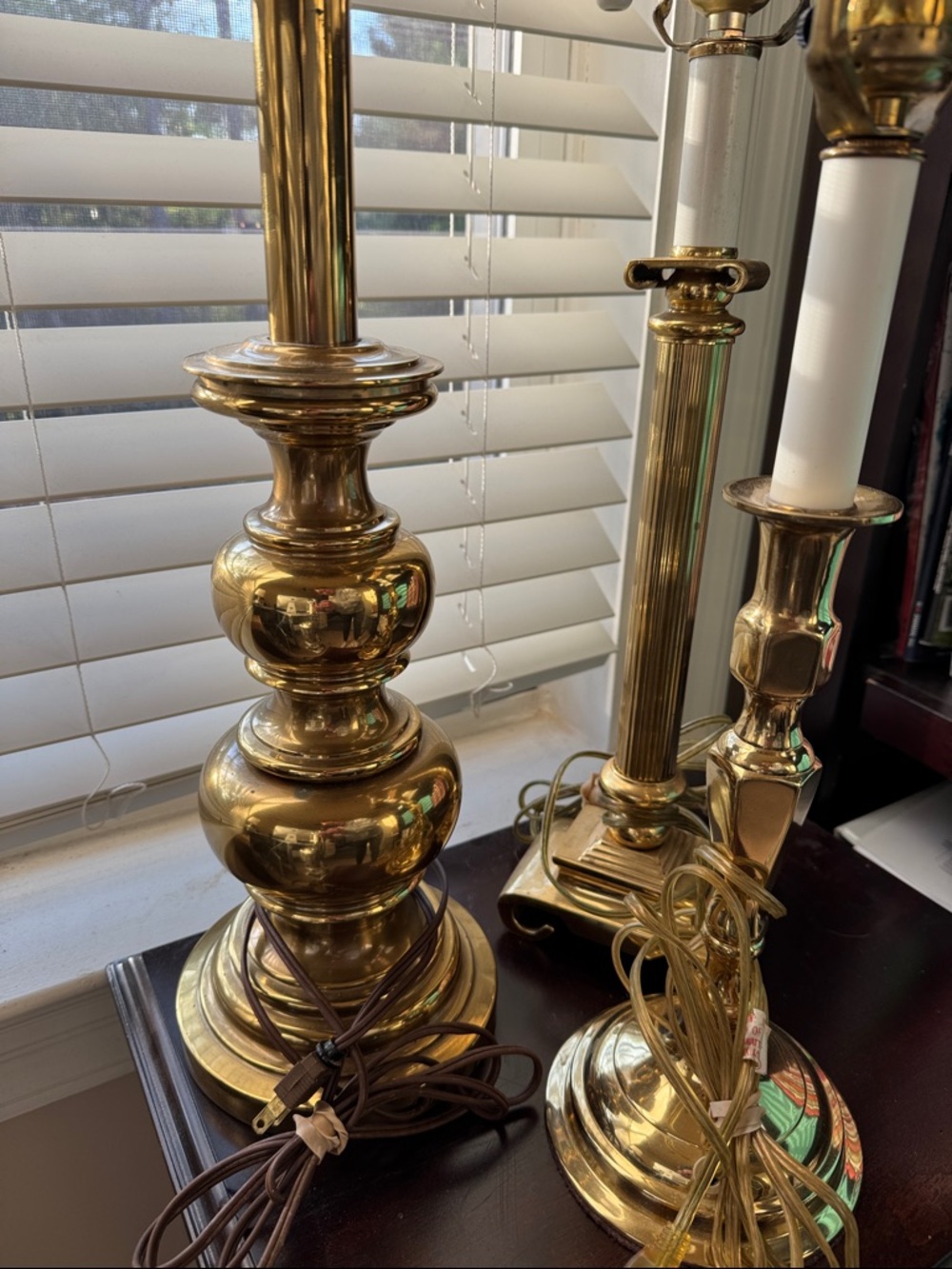 3 Brass Table Lamps - Picture 2 of 4